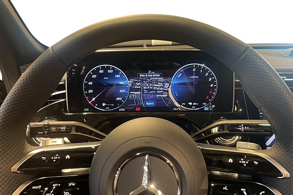 Mercedes-Benz E300 de 7 of 18