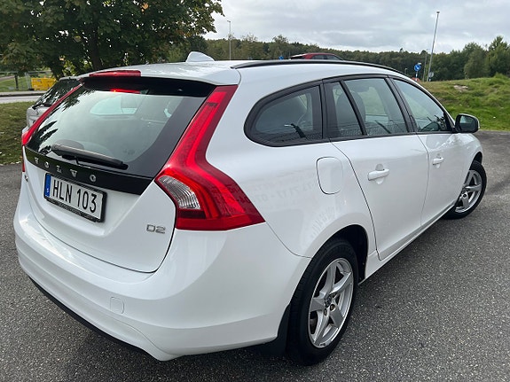 Volvo V60 3 of 9
