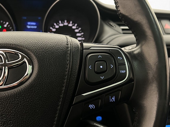 Toyota Avensis 18 of 30