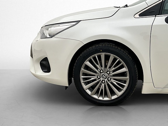 Toyota Avensis 28 of 30