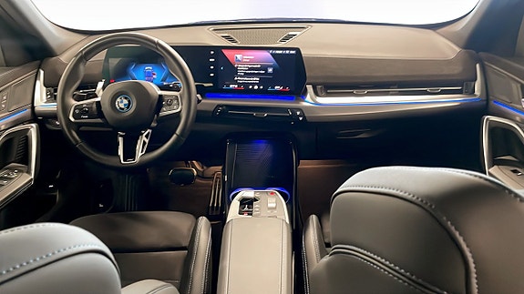 BMW X1 4 of 9