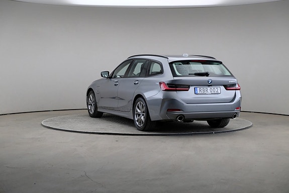 BMW 330e 2 of 25