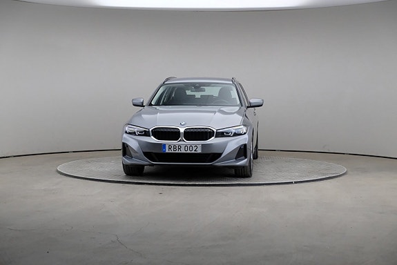 BMW 330e 3 of 25