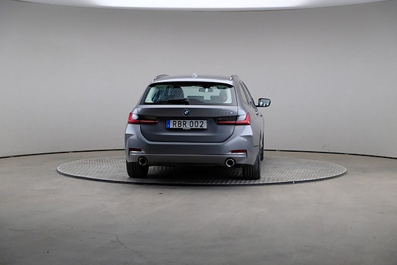 BMW 330e 5 of 25