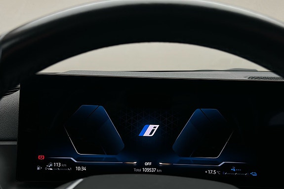 BMW 330e 7 of 25