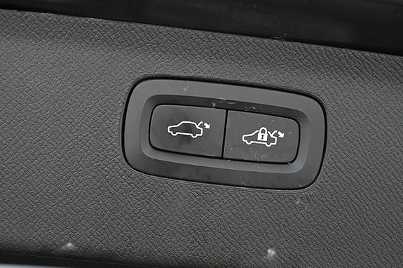 Volvo XC90 23 of 27