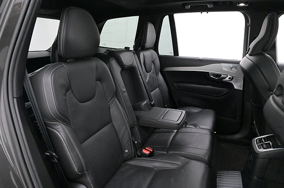 Volvo XC90 19 of 27