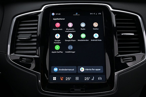 Volvo XC90 15 of 27