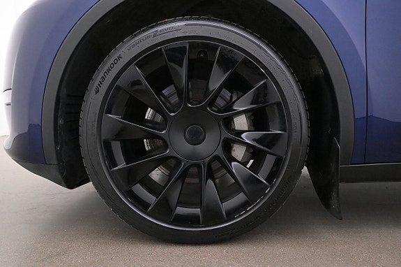 Tesla Model Y 27 of 27