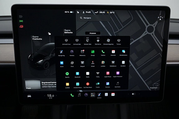 Tesla Model Y 17 of 27