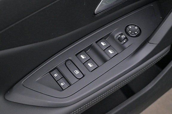 Peugeot 308 10 of 27