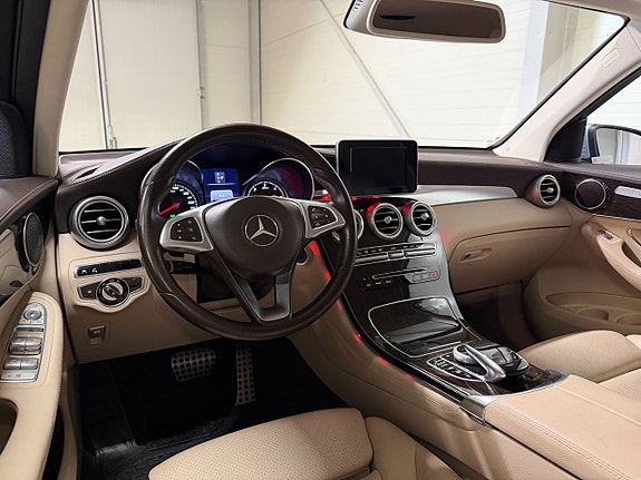 Mercedes-Benz GLC250 d 14 of 22