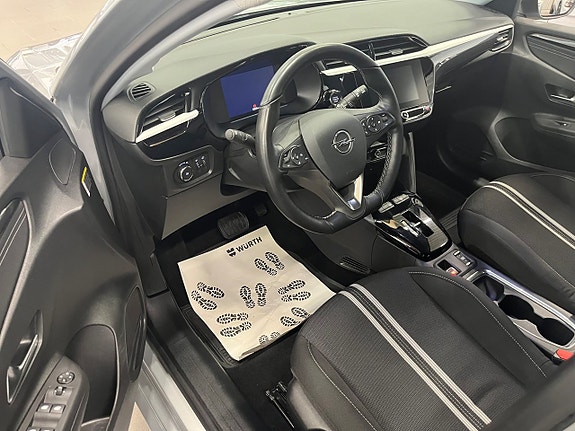 Opel Corsa 8 of 16
