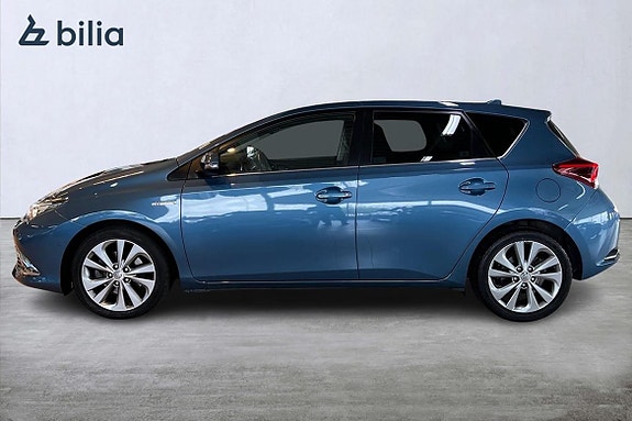 Toyota Auris 4 of 23