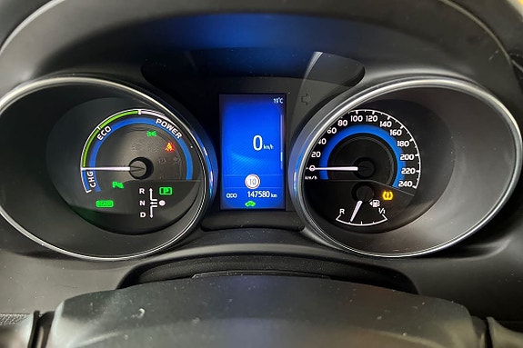 Toyota Auris 18 of 23