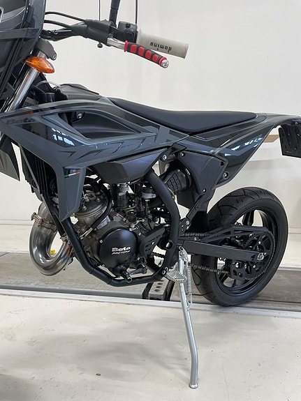 Beta RR50 Endast 1095 km – Fabriksgaranti kvar! 3 of 9