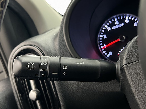 Kia Picanto 14 of 30