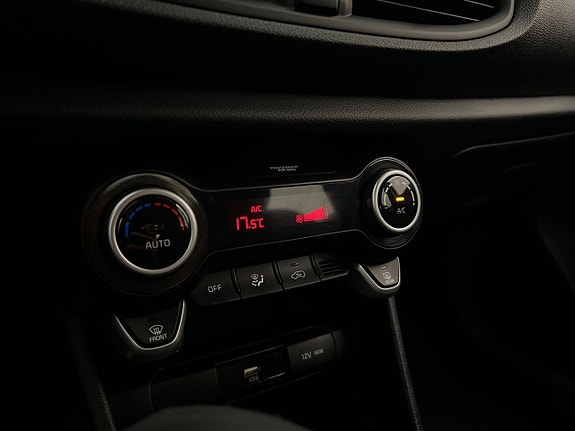 Kia Picanto 24 of 30