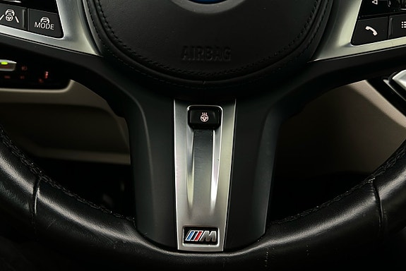 BMW i4 28 of 28