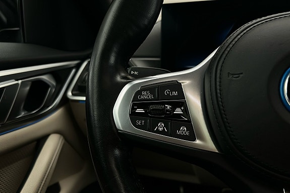 BMW i4 24 of 28
