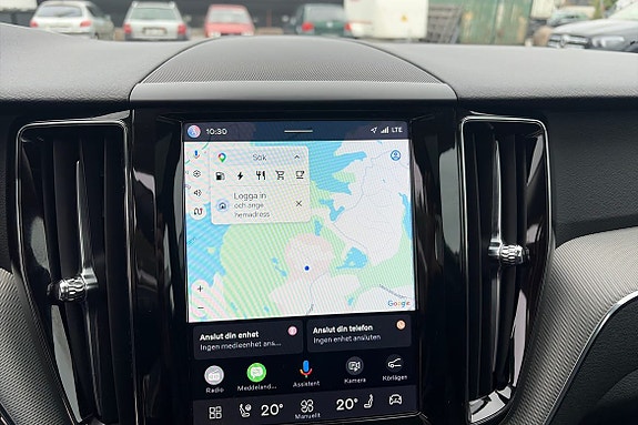 Volvo XC60 15 of 21