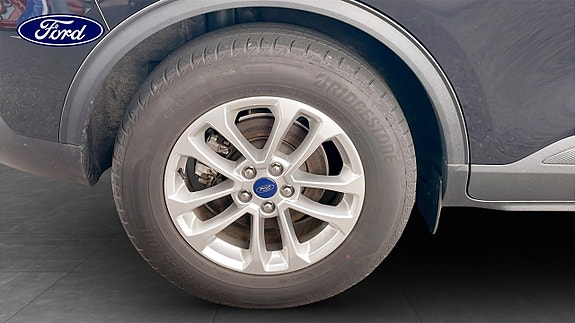 Ford Kuga 9 of 9
