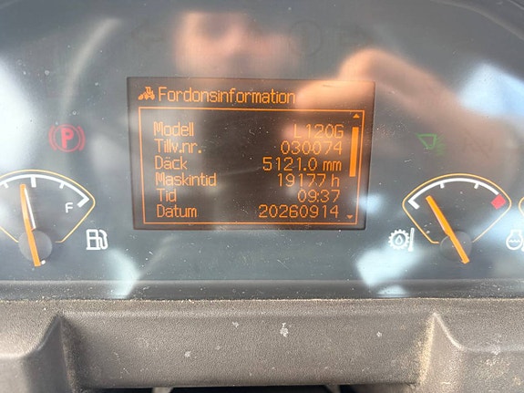 Volvo L120G 12 of 12