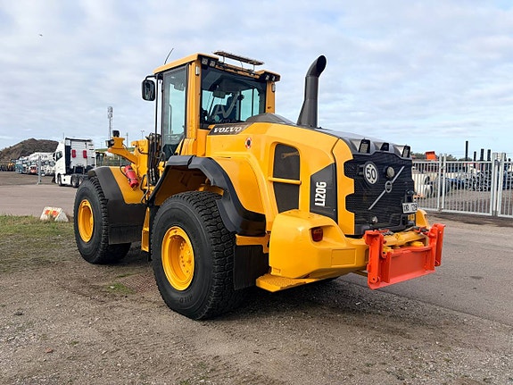 Volvo L120G 4 of 12