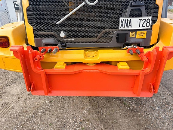 Volvo L120G 7 of 12