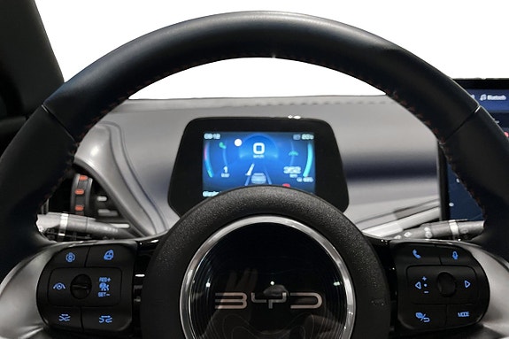 BYD Atto 3 8 of 16