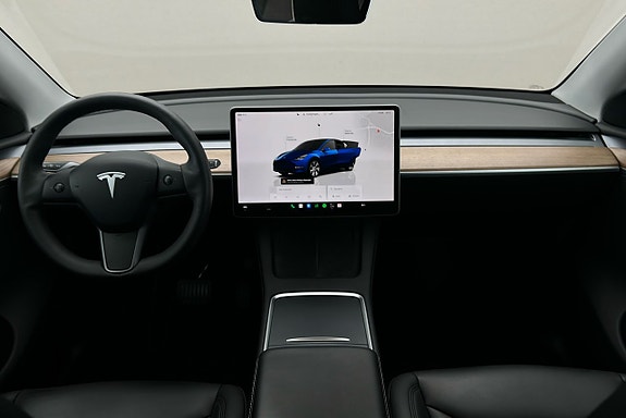 Tesla Model Y 6 of 26
