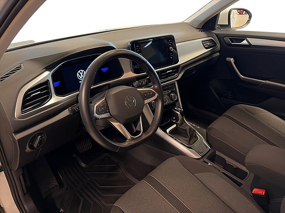 Volkswagen T-Roc 6 of 11