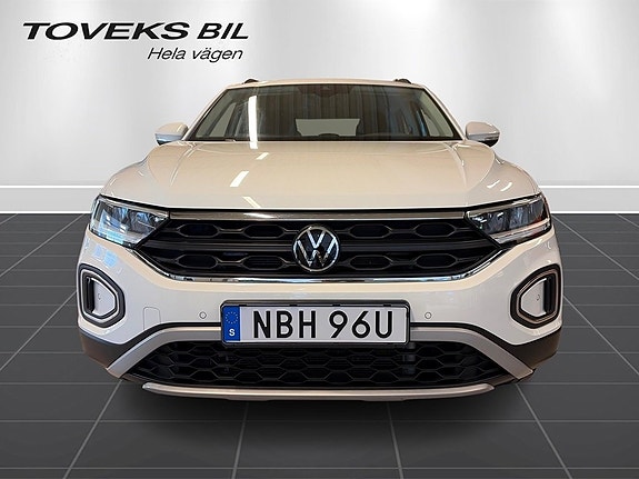 Volkswagen T-Roc 4 of 11