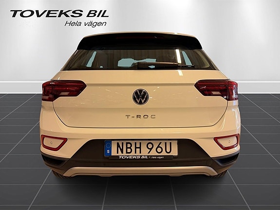 Volkswagen T-Roc 3 of 11