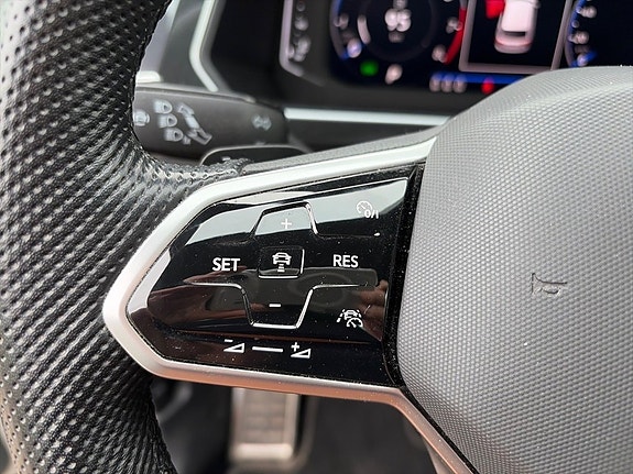 Volkswagen Tiguan 10 of 13