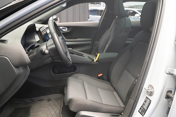 Polestar 2 17 of 26