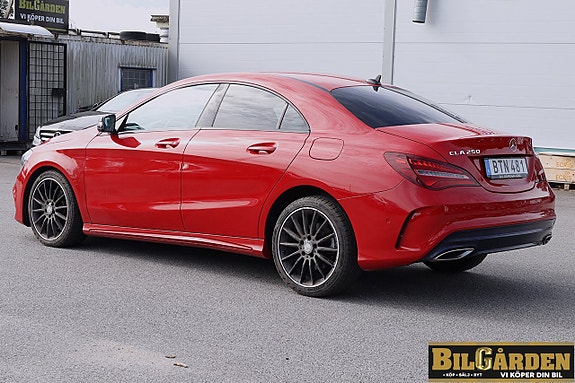 Mercedes-Benz CLA250 7 of 16