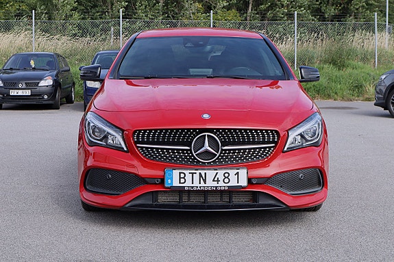 Mercedes-Benz CLA250 6 of 16