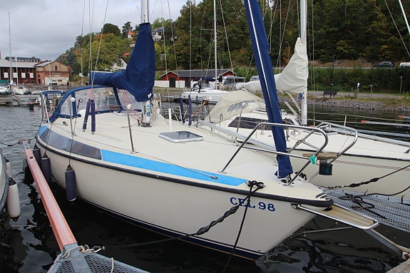 Maxi 95 "Nyare motor" 2 of 20