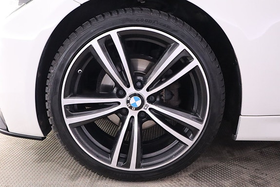 BMW 320 9 of 25