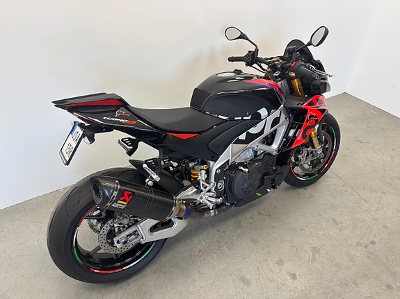 Aprilia Tuono V4 1100 Factory Akrapovic 4 of 10