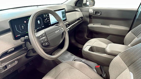 Kia EV3 8 of 12
