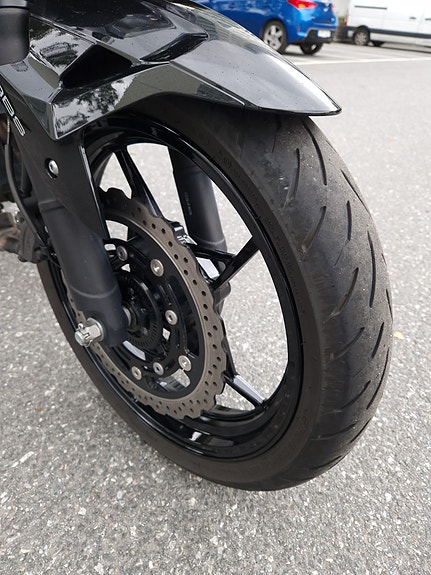Kawasaki Z400 11 of 11