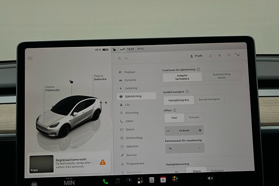 Tesla Model Y 24 of 26