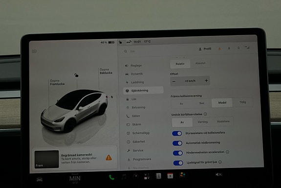 Tesla Model Y 25 of 26