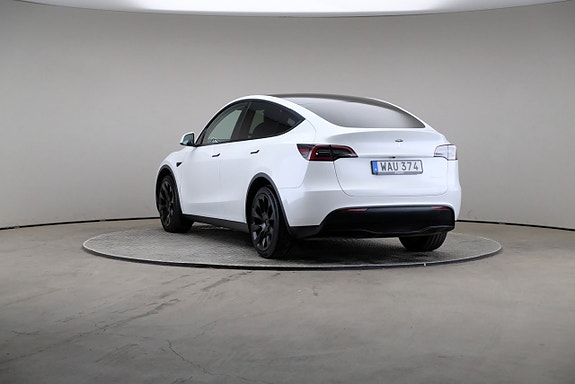 Tesla Model Y 2 of 26