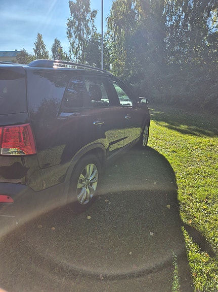 Kia Sorento 4 of 5