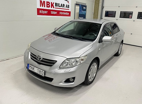 Toyota Corolla 4 of 23