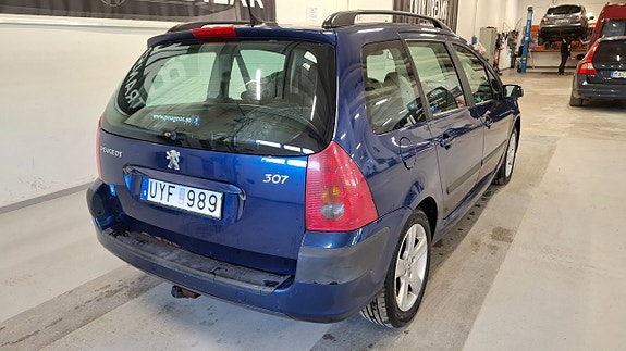 Peugeot 307 4 of 8