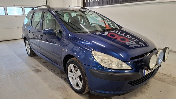 Peugeot 307 2 of 8